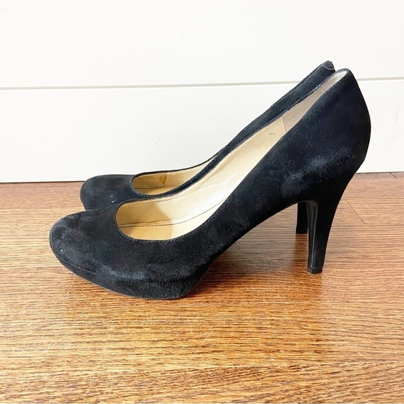 Marc Fisher | Black Suede Rounded Toe Pumps Size 8.5 - Picture 1 of 12